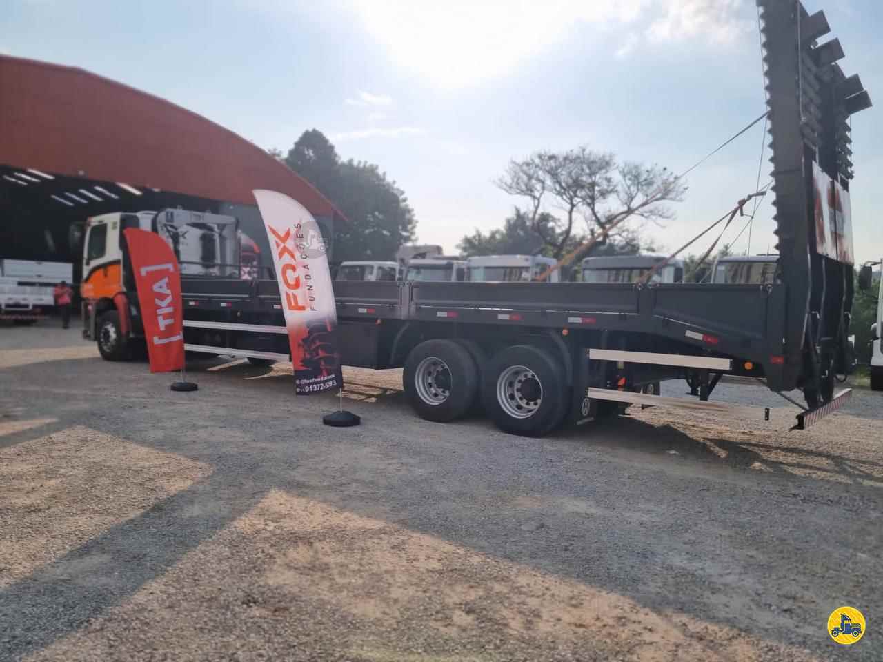 CARROCERIA SOBRE CHASSI  TRUCK PLATAFORMA GUINCHO Davigue Implementos Rodoviários - Librelato SAO MARCOS RIO GRANDE DO SUL RS